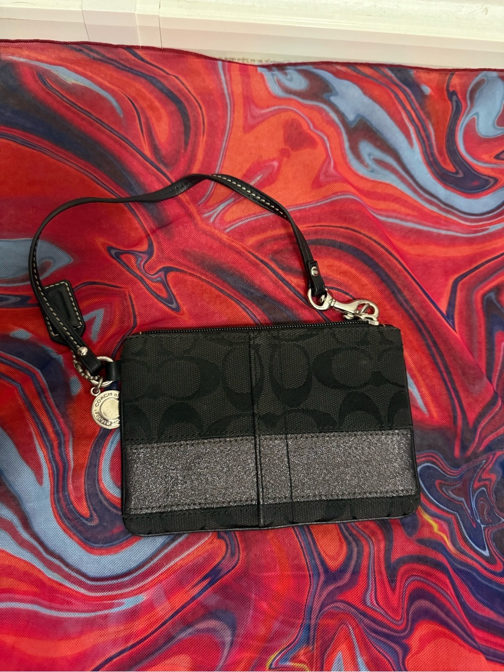 Vintage Y2K Coach Hampton Black Signature Stripe Wristlet 🖤
